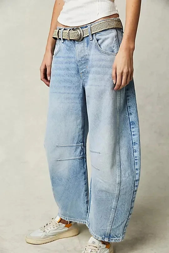 Low-Waist Wide-Leg  Jeans