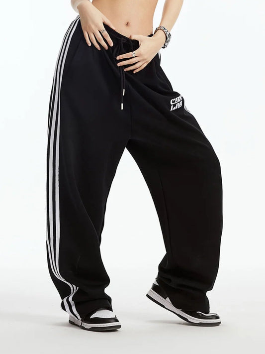loose baggy sweatpants