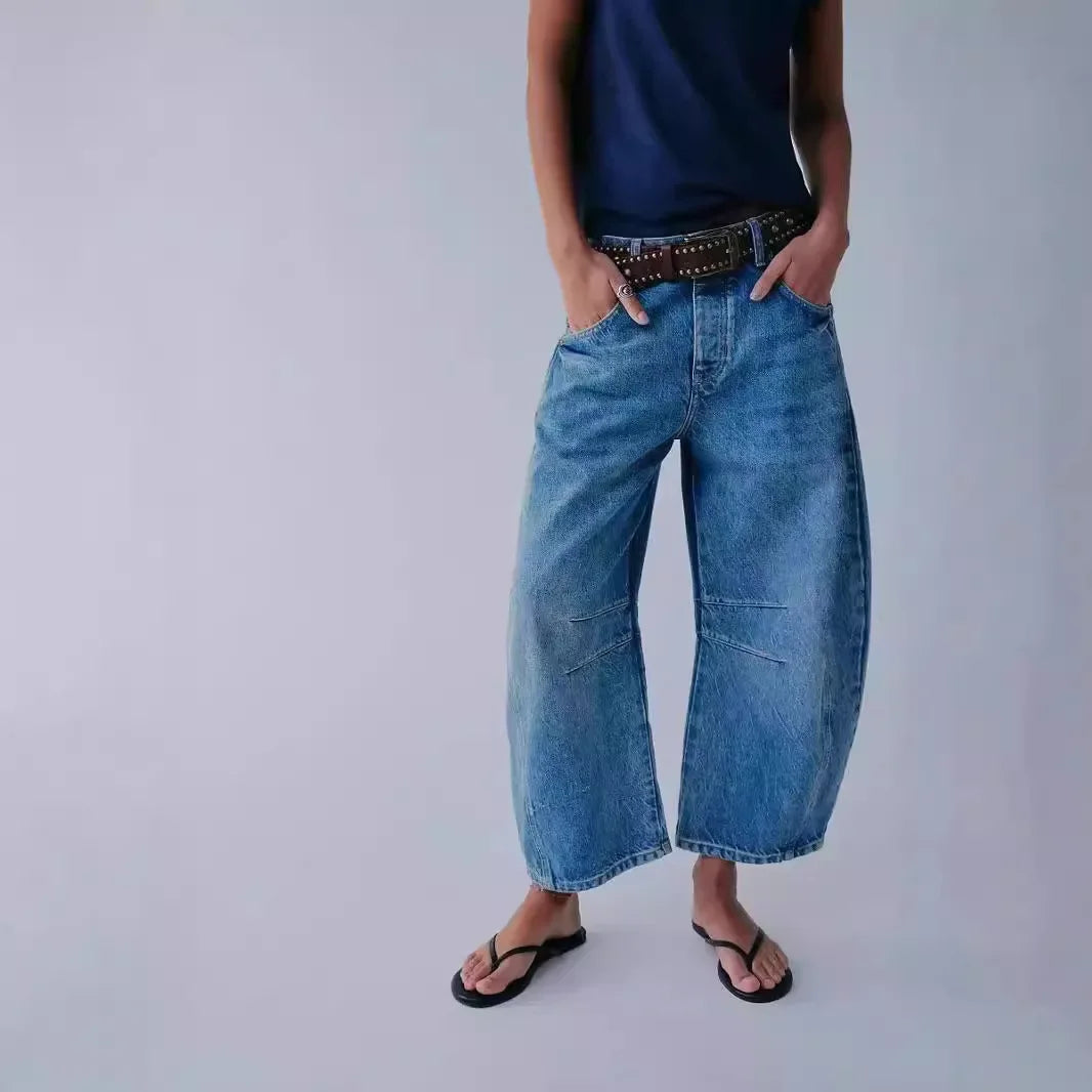 Low-Waist Wide-Leg  Jeans